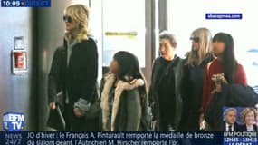 Laeticia Hallyday et ses enfants Jade et Joy à l'aéroport