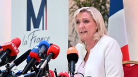 Marine Le Pen en conférence de presse mercredi 13 avril 2022
