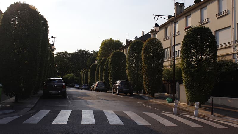 À Neuilly-sur-Seine, le salaire mensuel moyen net s'élève à 5570 euros par mois. 