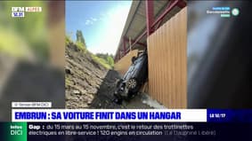 Hautes-Alpes: une voiture finit sa course dans un hangar à Embrun