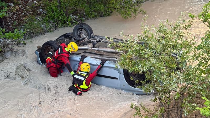 Un véhicule finit renversé dans un cours d'eau après un accident dans les Alpes-de-Haute-Provence