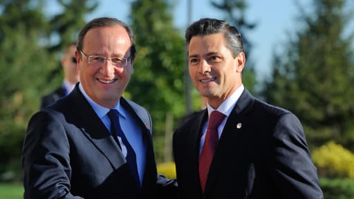 Le président français François Hollande et son homologue mexicain Enrique Pena Nieto lors du sommet du G20 de Saint-Pétersbourg, le 6 septembre 2013.