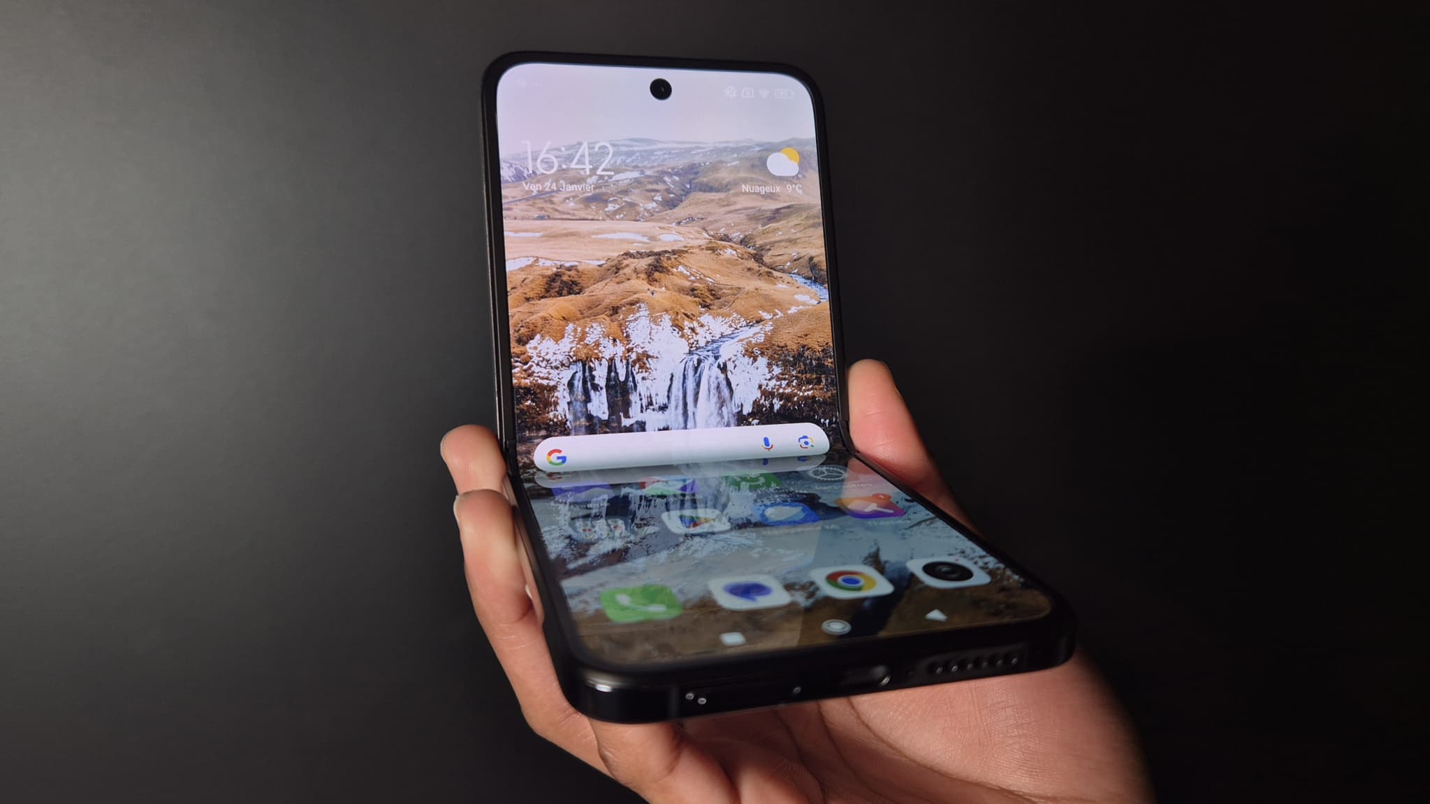 Le Xiaomi Mix Flip est doté d'un écran de 6,86 pouces.