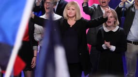 "Chez nous" sortira le 22 février avec Catherine Jacob qui joue une femme politique inspirée par Marine Le Pen
