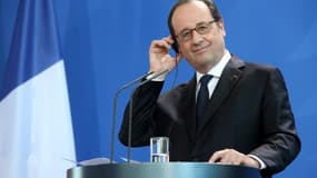 François Hollande lors d'une conférence de presse avec Angela Merkel à Berlin le 27 janvier 2017