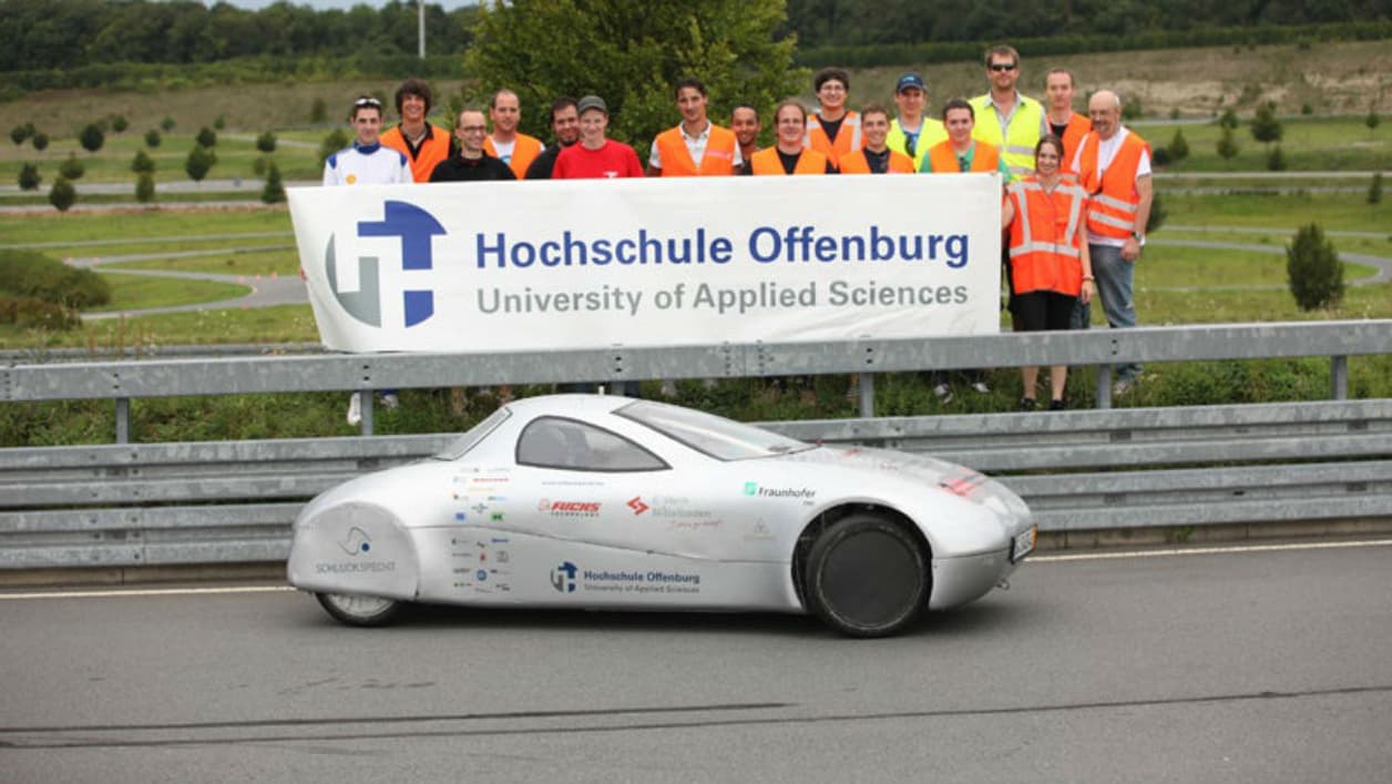 Le précédent record avait été réalisé en 2011 par des étudiants de l'université d'Offenburg (Allemagne) Le précédent record avait été réalisé en 2011 par des étudiants de l'université d'Offenburg (Allemagne)
