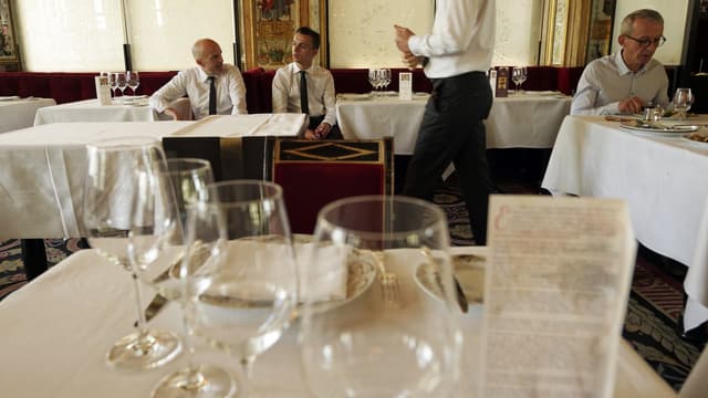 A la suite de contrôle sanitaire, lorsqu'ils auront été effectués, quatre niveaux d'hygiène seront attribués aux restaurants, accompagnés de "smileys de couleur identique bleu".
