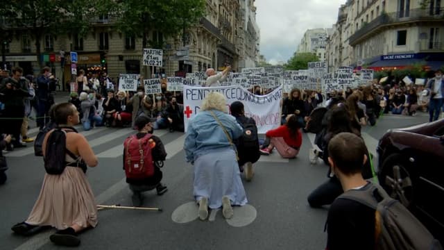 Une marche pour dénoncer les féminicides a été organisée à Paris ce vendredi soir