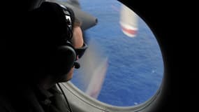 Le vol MH370 de Malaysia Airlines, disparu en mars, pourrait avoir fait cap sur le sud, à l'opposé de son plan de vol, plus tôt qu'estimé.