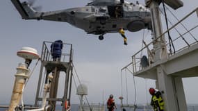 Le porte-conteneurs endommagé au large de Toulon a été remorqué jusqu'au port de Fos-sur-Mer.