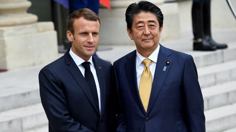 Emmanuel Macron et Shinzo Abe le 17 octobre 2018 à Paris.