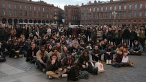 "Nuit Debout" sur la place du Capitole de Toulouse, le 6 avril 2016