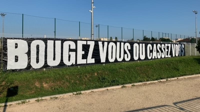 OL: "Bougez-vous ou cassez-vous", la banderole cinglante des supporters