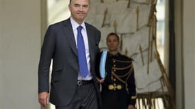 Au lendemain d'une controverse sur le sujet, Pierre Moscovici, le ministre de l'Economie a déclaré mercredi qu'il n'était pas question de rouvrir le débat sur la semaine de 35 heures. /Photo prise le 17 octobre 2012/REUTERS/Philippe Wojazer