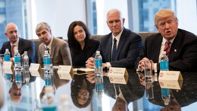 Donald Trump a fait montre de séduction face aux patrons de la Silicon Valley