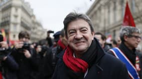 Jean-Luc Mélenchon, leader du Parti de gauche, à la manifestation contre l'accord sur l'emploi le mardi 5 février à Paris