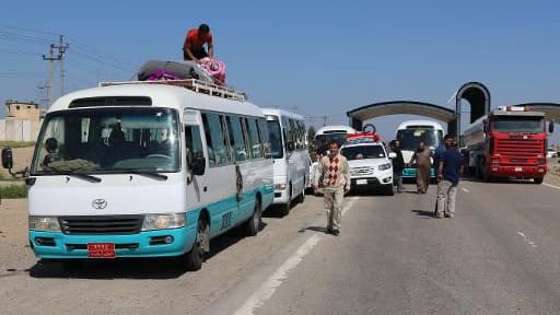Des familles d'Irakiens déplacées rejoignent les villes de Tikrit, Samara et al-Alam, le 2 avril 2015 Des familles d'Irakiens déplacées rejoignent les villes de Tikrit, Samara et al-Alam, le 2 avril 2015