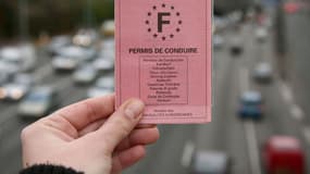 Pour obtenir l'équivalent de son permis en France, il suffit d'aller récupérer un document au consulat du pays où on a passé son permis, contre une taxe...