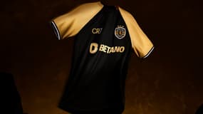 Le Sporting dévoile son troisième maillot pour la saison 2023-2024.