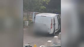 Capture d'une vidéo prise par un témoin lors du braquage d'une raffinerie d'or dans le 7e arrondissement de Lyon, le 30 octobre 2025.