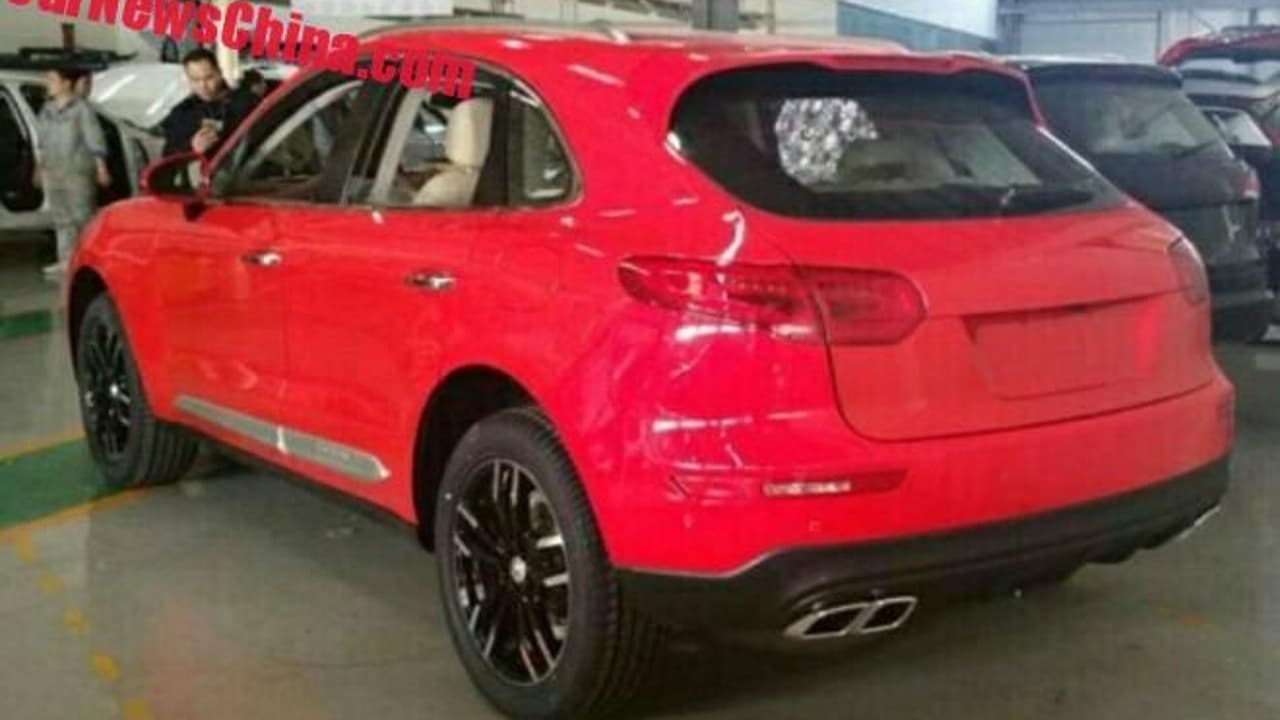 Un Porsche Macan? Non, le nouveau modèle Zotye qui sera présenté au Salon automobile de Pékin à partir du 25 avril. Un Porsche Macan? Non, le nouveau modèle Zotye qui sera présenté au Salon automobile de Pékin à partir du 25 avril.