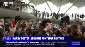 Les fans d'Harry Potter font leur rentrée à l'exposition à Paris pour un quiz géant "Retour à Poudlard"