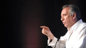 François Bayrou estime qu'avec cette réforme, "le gouvernement trahit les espoirs" des Français.