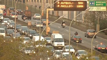 Le périphérique parisien à hauteur de la Porte de Versailles lundi 2 décembre
