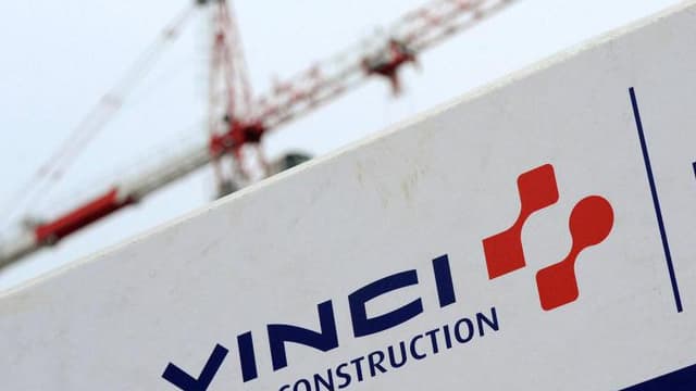 Vinci limite le repli de son activité et convainc le marché