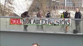 NDDL: les opposants au projet manifestent devant le tribunal de Nantes