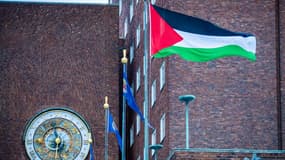 Le drapeau palestinien devant la mairie d'Oslo, le 29 novembre 2023 