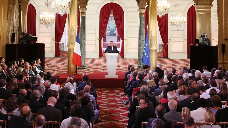 François Hollande a indiqué jeudi que la France fournira "un soutien aérien" à l'Irak. 