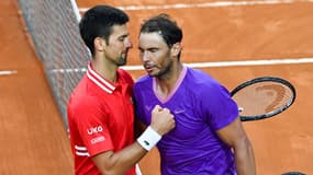 Novak Djokovic et Rafael Nadal lors du tournoi de Rome, en 2021. 