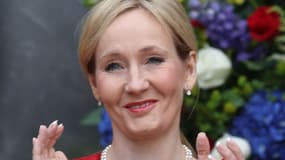 J. K. Rowling, recevant une distinction de l'Université d'Edimbourg, en septembre 2011.