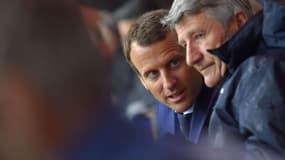 Emmanuel Macron et Philippe de Villiers le 19 août 2016 au Puy-du-Fou. 