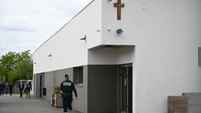 La police sécurise une zone du lycée Notre-Dame de Toutes-Aides à la suite d'une attaque au couteau, à Nantes, le 24 avril 2025.