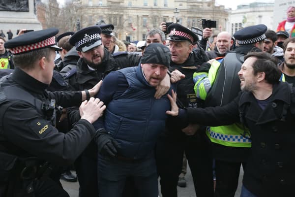 Arrestation d'un manifestant pro-Brexit, à Londres le 12 janvier 2019.