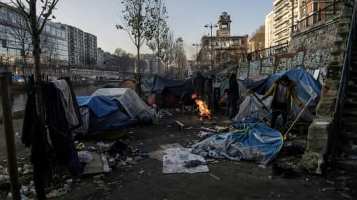 Camp de migrants installé le long du canal Saint-Martin à Paris,le 23 février 2018.