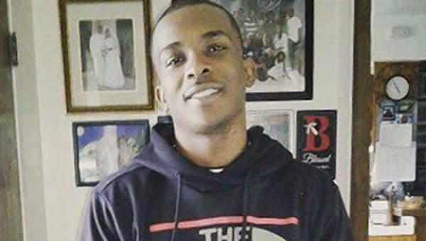 Stephon Clark avait 22 ans et était père de deux enfants. 