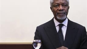 Kofi Annan a déclaré mercredi que le régime syrien lui avait assuré qu'il respecterait le cessez-le-feu avec les rebelles, moins de 24 heures avant son entrée en vigueur. /Photo d'archives/REUTERS/Denis Sinyakov