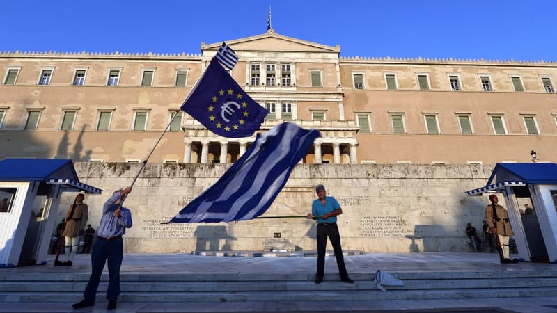 Le Parlement grec doit se prononcer sur l'attitude à adopter vis-à-vis des créanciers du pays.