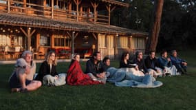 Dix ans après "Les petits mouchoirs", la bande d'amis du Cap Ferret est de retour.