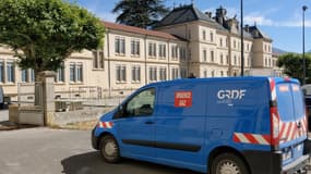 Les personnels techniques qui effectuaient des travaux ont accidentellement sectionné un tuyau de gaz.