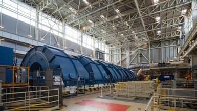 La turbine de l'EPR de Flamanville dans la salle des machines, le 14 juin 2022