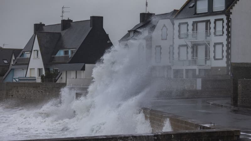 Dépression Ingrid: trois départements bretons encore en vigilance orange, des rafales de vent à plus de 140km/h enregistrées