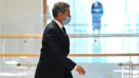 Nicolas Sarkozy quitte le tribunal le 1er mars 2021 à Paris après sa condamnation