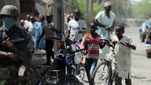 Des soldats patrouillent dans les rues, comme à Baga, le 30 avril dernier.