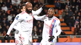 Moussa Dembélé et Karl Toko-Ekambi avec l'OL, le 4 mars 2022