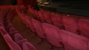 Les fauteuils du théâtre de la Gaîté-Montparnasse, fermé