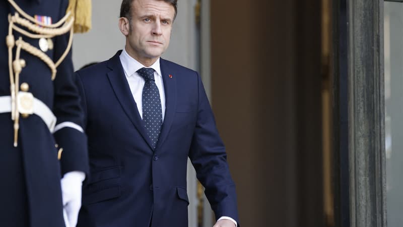 Guerre en Ukraine: après le sommet à Paris, Emmanuel Macron demande une paix 